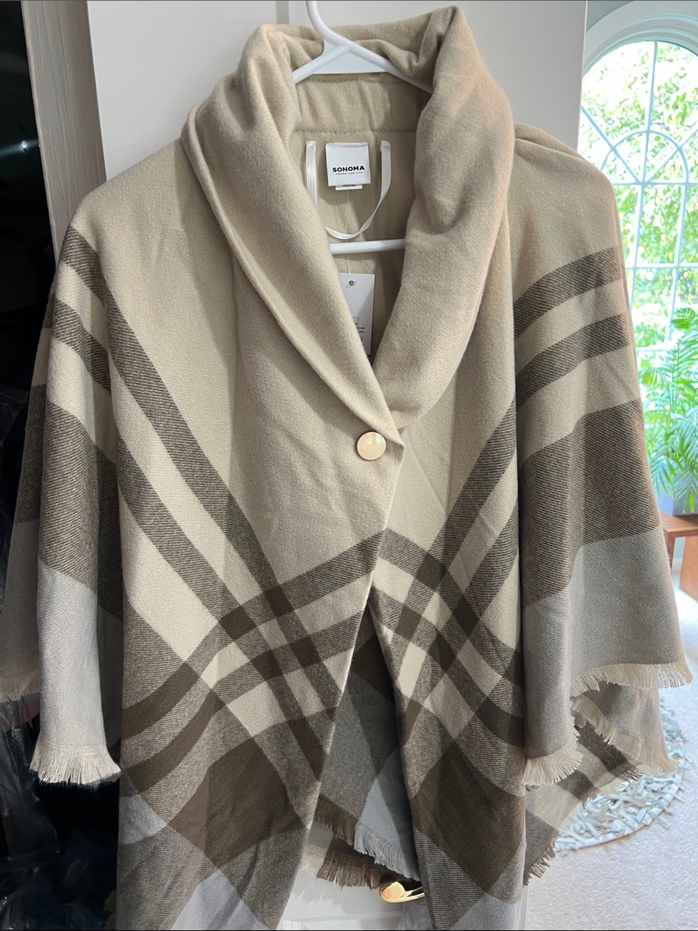 Kohl's Plaid Shawl-Collar Cape in Cream and Brown